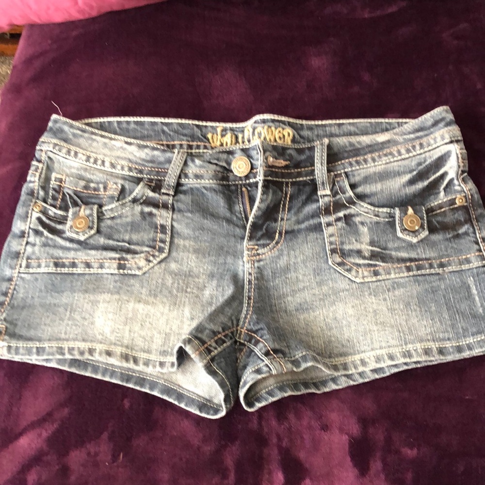 Wallflower shorts